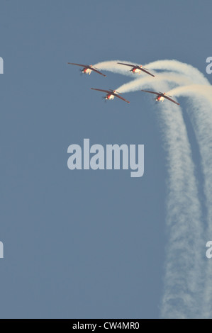 L'équipe de voltige de l'Armée de l'air israélienne vole quatre Beechcraft T-6A Banque D'Images