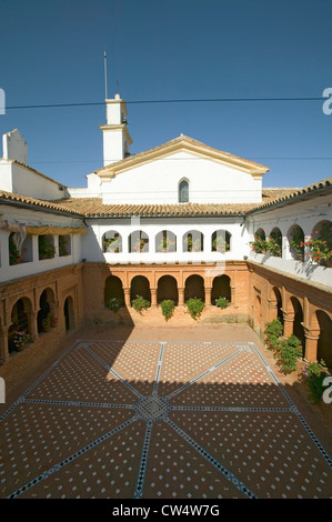 Frères Mirador et la haute cour de style mudéjar et cloître 15e siècle Franciscan Monasterio de Santa María de la Rábida Banque D'Images