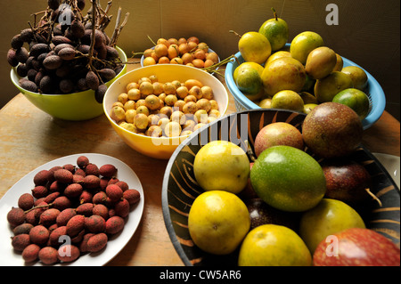 Thai, fruits exotiques et de fruits tropicaux, de la Thaïlande, l'affichage de la vie toujours étonnant et de délicieux fruits Banque D'Images