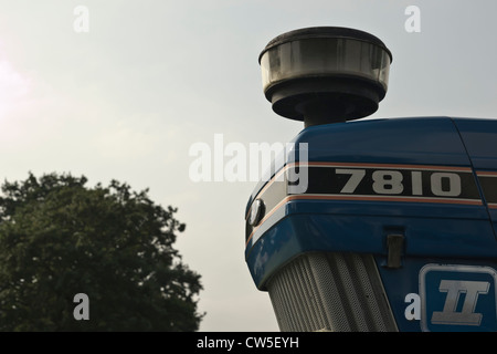 L'avant du tracteur Ford 7810 filtre à air Banque D'Images