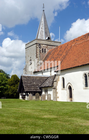 Binsted : l'église paroissiale de Sainte Croix Banque D'Images