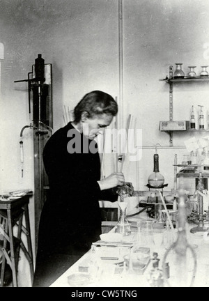 Marie Curie à l'Institut du Radium Banque D'Images