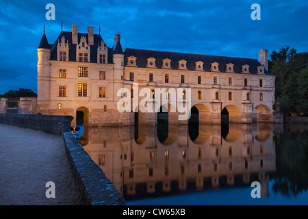 Twilight sur Château de Chenonceau dans la vallée de la Loire Centre, France Banque D'Images