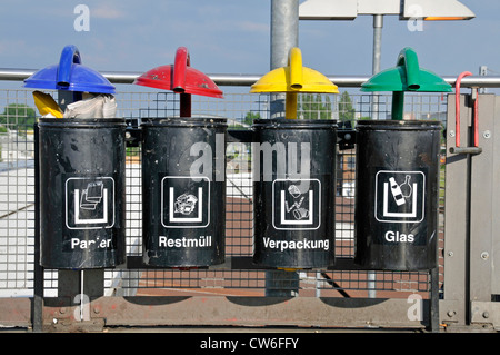 Les poubelles, le tri des déchets Banque D'Images