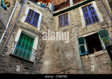 Allée couverte de Dolceacqua, Italie, Ligurie, Riviera dei Fiori Banque D'Images