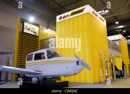 E.ON Ruhrgas, juste Eworld, stand avec airplane Banque D'Images