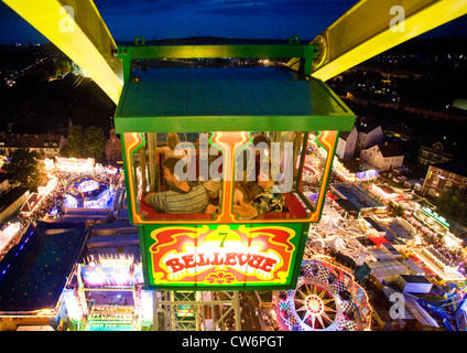 Photo de l'air, grande roue sur la Cranger juste la nuit, l'Allemagne, en Rhénanie du Nord-Westphalie, Ruhr, Herne Banque D'Images