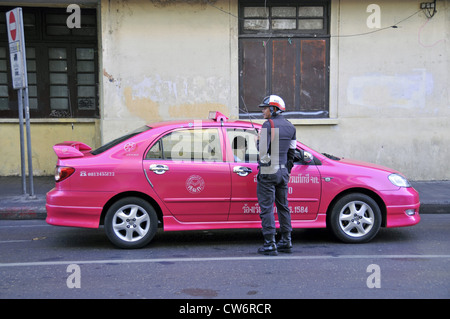 Maîtrise d'une voiture de police, de la Thaïlande, Bangkok Banque D'Images