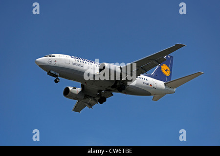 Boeing 737-500 pouvant accueillir de Lufthansa, Allemagne Banque D'Images