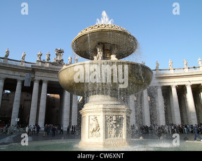 La Place Saint Pierre à Rome, Italie, Cité du Vatican Banque D'Images