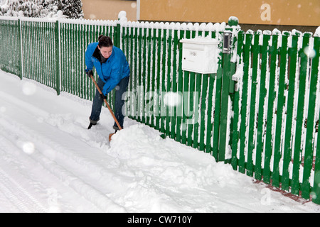 Le déneigement, Allemagne Banque D'Images