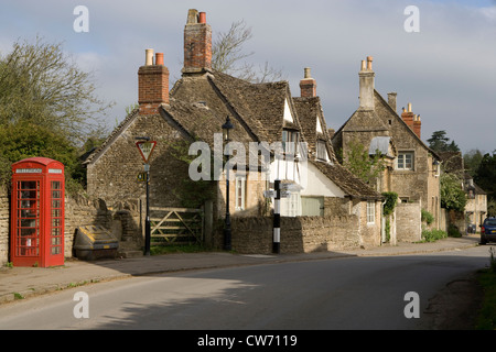 Vue : village Lacock Banque D'Images