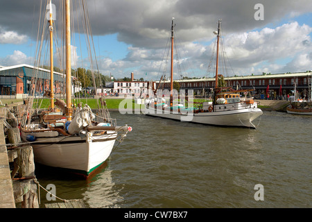 Bateaux historiques dans le vieux port, l'ALLEMAGNE, Basse-Saxe, Rhénanie-Palatinat Banque D'Images