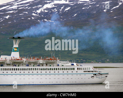 Les émissions d'un croiseur, Norvège, Troms, Troms Banque D'Images