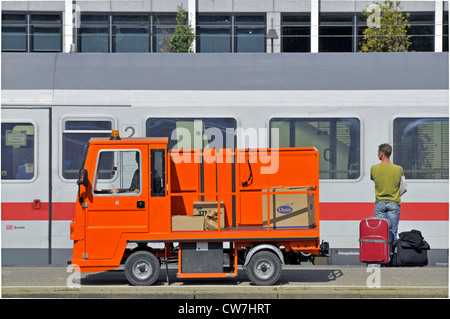 La gare principale de Stuttgart est nettoyé, Allemagne, Bade-Wurtemberg, Stuttgart Banque D'Images