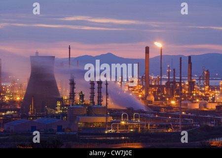 Grangemouth Raffinerie au soir lumière, Royaume-Uni, Ecosse, Grangemouth Banque D'Images