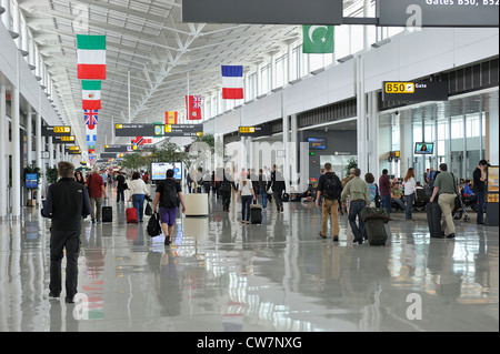 Le terminal B de l'aéroport International Washington Dulles situé à Loudon County Virginia USA Banque D'Images