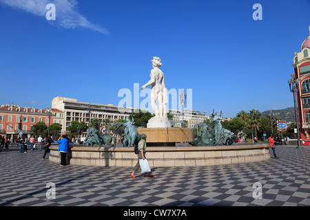 Fontaine du Soleil, Fontaine du soleil, la Place Massena, Nice, France, Europe Banque D'Images