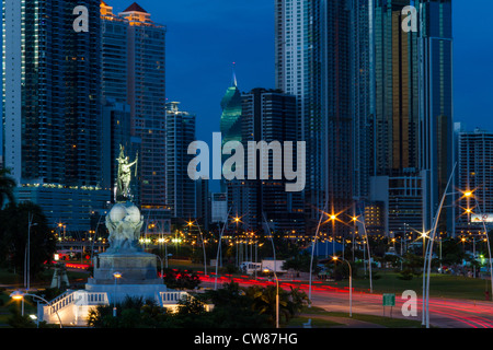 Vasco Núñez de Balboa Monument, Coastal Beltway, Panama, République du Panama Banque D'Images