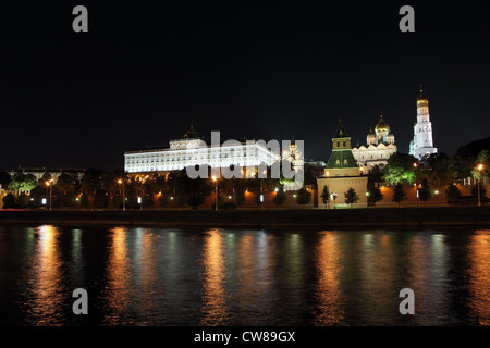 Kremlin de Moscou dans la nuit. Moscou, Russie. Banque D'Images