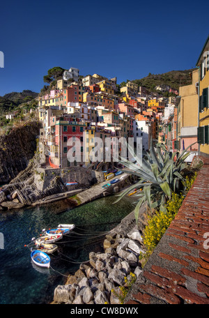 Village de pêcheurs de Riomaggiore, Cinque Terre, Italie Banque D'Images