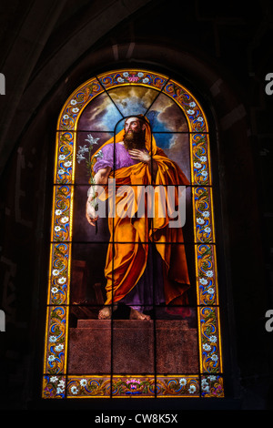 Vitrail représentant Joseph dans l'Église Sainte-Élisabeth-de-France, Paris, France Banque D'Images