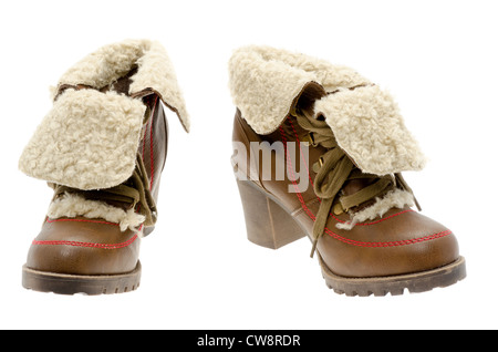 Womens boots en cuir avec un brassard poilu - studio photo avec un fond blanc Banque D'Images