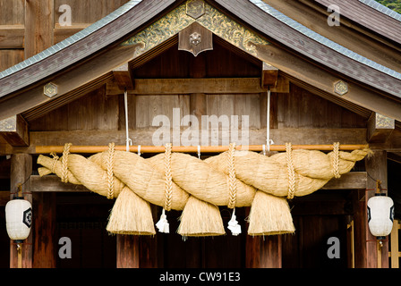 Izumo Izumo Taisha, culte, Temple Shinto avec Shimenawa ou sacrée corde de paille dans la préfecture de Shimane, au Japon. Banque D'Images