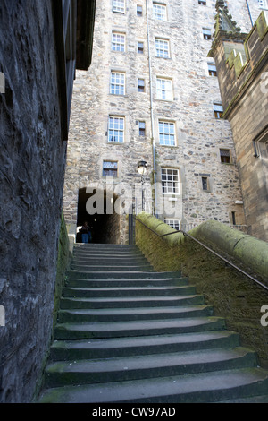 Étapes menant à la cour mylne edinburgh scotland uk united kingdom Banque D'Images