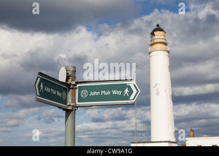 Panneau pour le John Muir, à l'Étable phare, près de Dunbar, Lothian, Ecosse Banque D'Images