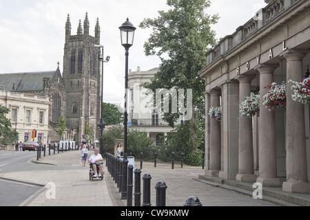 L'église et des salles de pompes Royal Leamington Spa Warwickshire Angleterre UK Banque D'Images