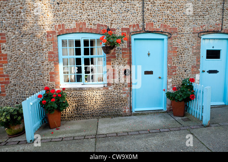 Pretty stone cottages à Aldeburgh, Suffolk Banque D'Images