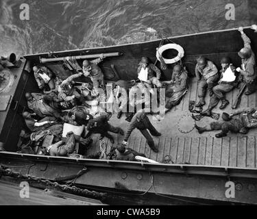 Soldats blessés dans une ambulance "invasion" le jour J, Normandie, France, le 6 juin 1944.. Avec la permission de la CSU : Archives / Everett Banque D'Images