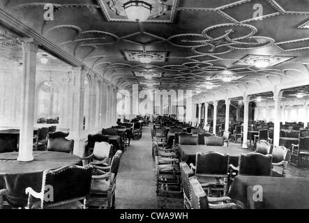 La salle à manger du Titanic, qui a coulé après avoir heurté un iceberg sur son voyage, 1912. Avec la permission de : CSU Banque D'Images