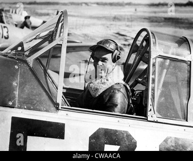 Le capitaine Benjamin Oliver Davis de la 99e Escadron de poursuite, illustré dans le cockpit d'un formateur, avances de Tuskegee, Alabama, Banque D'Images