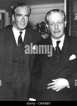 Sir Anthony Eden, Premier Ministre britannique Harold MacMillan, ca. 1958. Avec la permission de la CSU : Archives / Everett Collection Banque D'Images