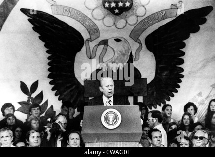 Le président Gerald Ford s'exprime à l'événement Bicentenaire à Charlotte, NC, 5/23/75. Avec la permission de la CSU : Archives / Everett Collection Banque D'Images