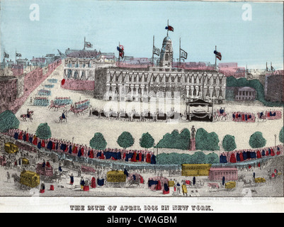 Abraham Lincoln's Funeral procession et en voiture devant l'Hôtel de Ville le 25 avril 1865. Le cortège de New York était le plus Banque D'Images