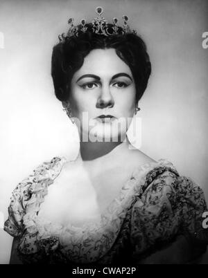 Renata Tebaldi dans le rôle-titre de Tosca de Puccini, vers 1960. Avec la permission de la CSU : Archives / Everett Collection Banque D'Images