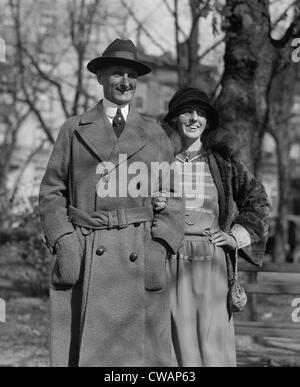 William McAdoo (1863-1941), avec son épouse, l'ex-Eleanor Wilson, fille du président Woodrow Wilson, vers 1920 Banque D'Images