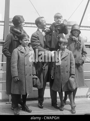 Theodore Roosevelt Jr (1887-1944), avec sa femme Eleanor (1888-1960), et leurs quatre enfants, Grace, 1915-1997 (à gauche), Banque D'Images