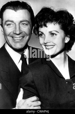 L'acteur américain Robert Taylor (à gauche), avec son épouse l'actrice allemande Ursula Thiess, 1954.. Avec la permission de la CSU : Archives / Everett Collection Banque D'Images