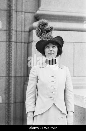 Evelyn Nesbit Thaw (1884-1967), ce qui pose pour les photographes après son témoignage à l'appui de la folie de son mari pour la défense Banque D'Images