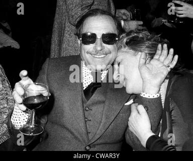 Tennesee Williams, Maureen Stapleton, lors d'une partie après l'ouverture de la renaissance de Williams' 'Le Verre Banque D'Images