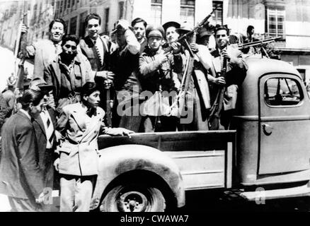 La Paz, Bolivie : la police et les civils de la Bolivie Parti national révolutionnaire de rues au cours de la patrouille la plus sanglante du pays Banque D'Images