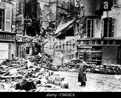 La Première Guerre mondiale, la dévastation en France, photo sans date.. Avec la permission de la CSU : Archives / Everett Collection Banque D'Images