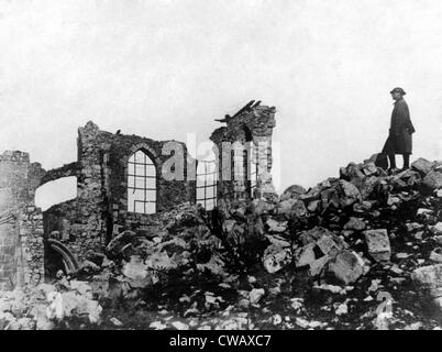 La Première Guerre mondiale, la dévastation dans Montfaucon, France, photo sans date.. Avec la permission de la CSU : Archives / Everett Collection Banque D'Images