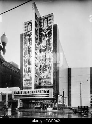 Les salles de cinéma, le Paramount Theatre, extérieur, 2025 Broadway, Oakland, Californie, vers 1932. Banque D'Images