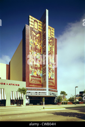 Les salles de cinéma, le Paramount Theatre, Arthur Fiedler, Ella Fitzgerald, Count Basie sur marquee, extérieur, 2025 Broadway, Banque D'Images