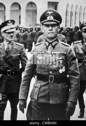 Le général allemand Erwin Rommel arrivant à Tripoli pour lancer son offensive contre les Britanniques du désert, le 12 février 1941 Banque D'Images